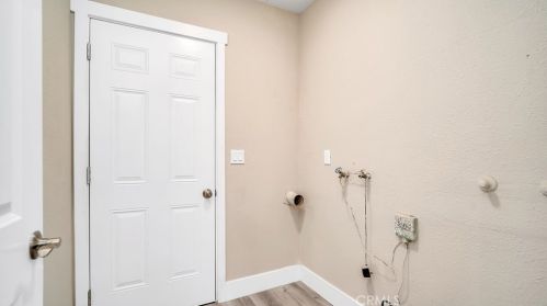 1315 Rosewood Ave, Anaheim CA  92805-1119 exterior