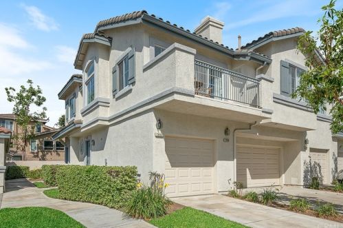 7908 Horizon Vw Dr, Anaheim CA  92808-1517 exterior