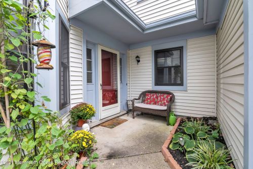 106 Old Orchard Ln, Tinton Falls, NJ 07712-2574