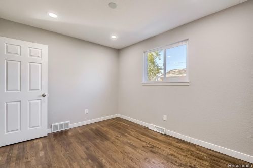 616 Lowell Blvd, Denver CO  80204-3102 exterior