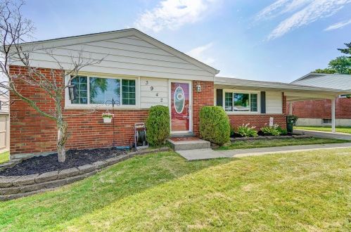 3942 Creek Rd, Cincinnati, OH 45241-2810