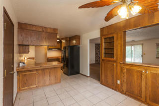 1917 Vega St, Redding, CA 96002-3004