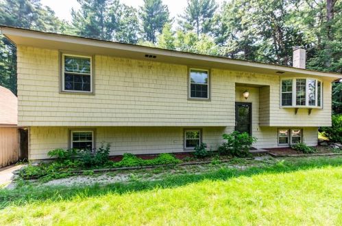 240 Wakefield Rd, Glocester, RI 02859-1209
