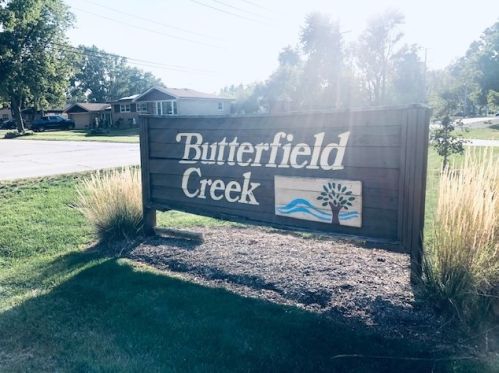 1050 Holbrook Rd, Homewood, IL 60430-4526