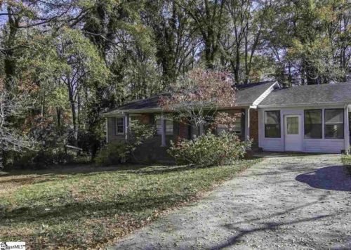 347 Workman Ave, Woodruff, SC 29388-2235