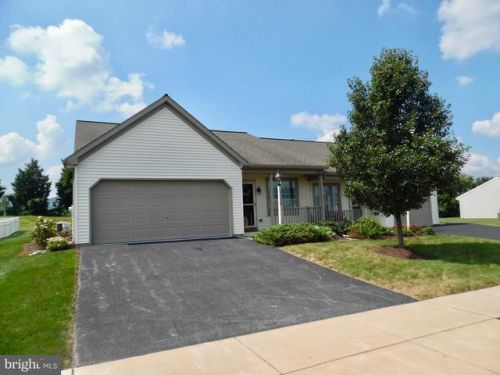 3132 Wynd Ave, York, PA 17315-3893