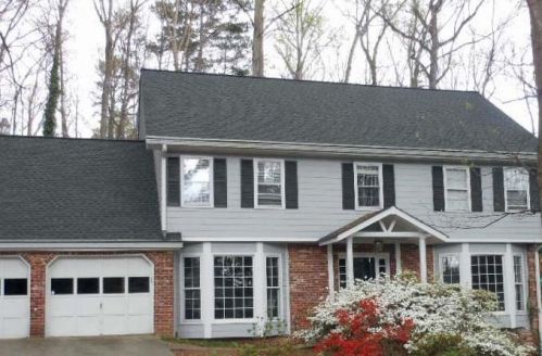 1622 Bank Dr, Marietta, GA 30068-1810