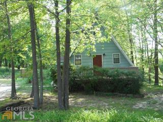 35 Mulberry Rd, Winder, GA 30680-2939