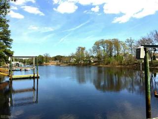 715 Wood Duck Ln, Chesapeake, VA 23323-4011