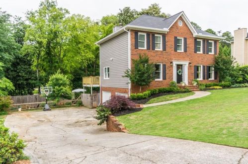 1811 Tilliewood Trl, Marietta, GA 30066-2969
