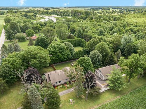 2071 61 Ave, Hobart IN 46342-6517 exterior