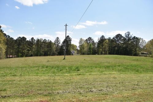 100 Oglesby Bridge Rd, Conyers GA  30094-4136 exterior