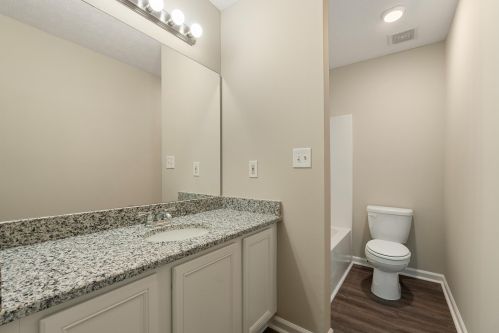 127 Hillcrest Dr, Stockbridge GA  30281-1762 exterior