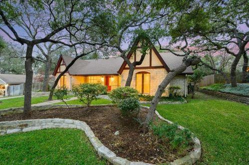 4602 Crk, Austin TX  78735-6401 exterior