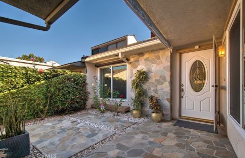 12 Gumwood, Irvine CA  92612-2352 exterior