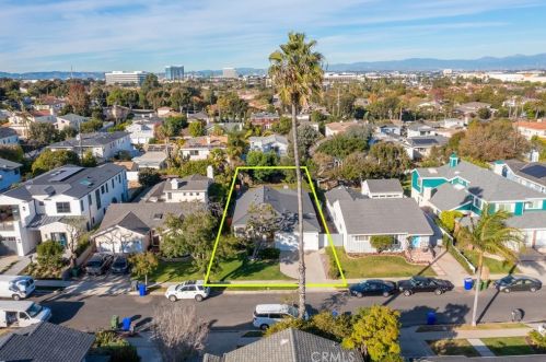 1417 21st St, Manhattan Beach, CA 90266-4036