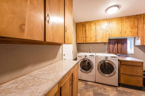 3990 Eastside Calpella Rd, Ukiah CA  95482-9559 exterior