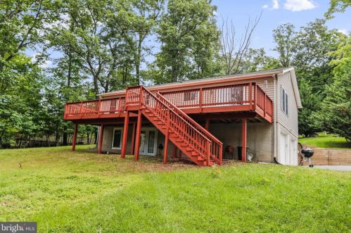 351 Cub Run Ln, Harpers Ferry WV 25425-6476 exterior