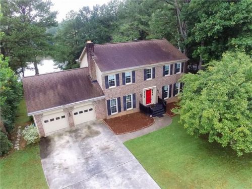 1415 Summit Chase Dr, Lithonia, GA 30078-3522