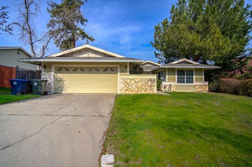 8277 Holly Oak St, Citrus Heights, CA 95610-0657