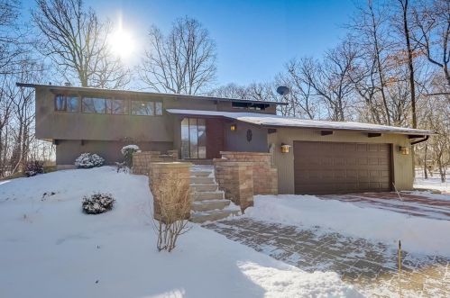 41555 Pedersen Dr, Antioch, IL 60002-9521