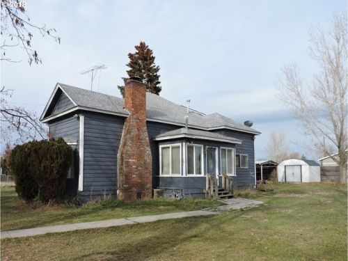 490 Center St, North Powder, OR 97867-8193