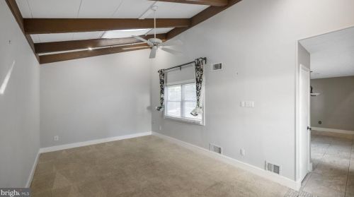 9022 Andromeda Dr, Springfield VA  22015-3505 exterior