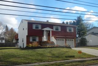 923 Grand Ave, Hackettstown, NJ 07840-1013