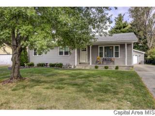 2001 Stockton Dr, Springfield IL  62703-5252 exterior