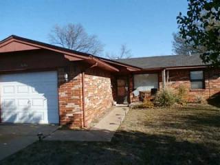 1606 Montana Ave, Chickasha, OK 73018-6426