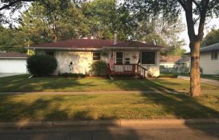 2309 10th St, Fargo ND  58102-1329 exterior
