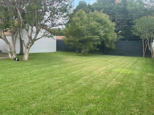 3272 Golfing Green Dr, Dallas TX  75234-3779 exterior