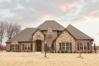 6340 Twin Creeks Dr, Owasso, OK 74055-4107