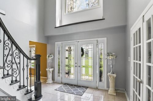 2735 Ritner Hwy, Carlisle PA  17015-9428 exterior