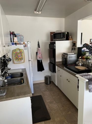 2066 Spinnaker St, Anaheim CA  92802-4482 exterior