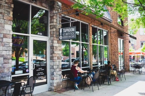 1889 Bixby St, Atlanta GA  30317-2247 exterior