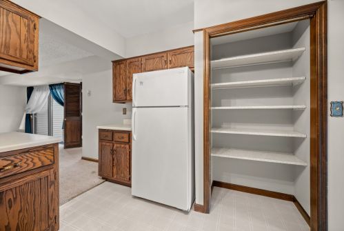 1604 Gingercreek Ct, Sycamore IL 60178-2722 exterior