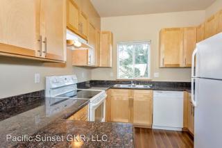 8015 Pacific Ave, Tacoma WA  98408-5830 exterior