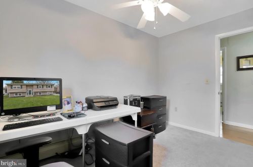 60 Baugher Dr, Hanover PA 17331-4004 exterior