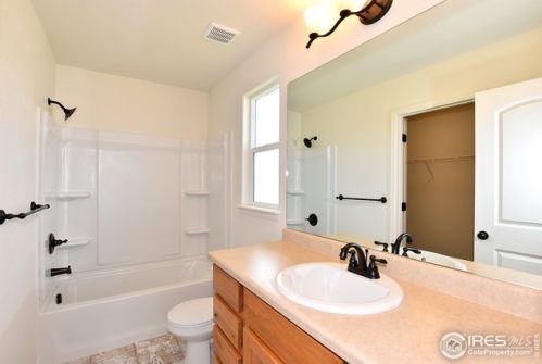 2707 Sapphire St, Loveland CO 80537-2024 exterior