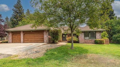 11130 Meadow Brook Dr, Auburn, CA 95602-9267