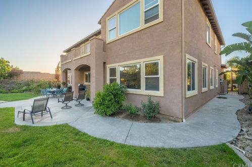 16849 Ridge Cliff Dr, Riverside CA  92503-0251 exterior