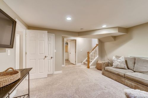 7075 Niagara Ct, Englewood CO 80112-1011 exterior