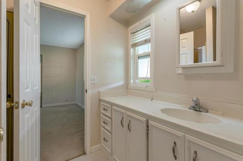 1050 Borregas Ave, Sunnyvale CA  94089-1632 exterior