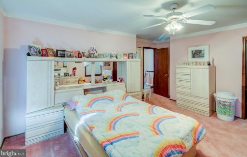 11 Cavalier Dr, Trenton NJ  08619-1357 exterior