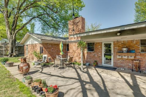 5809 Trl Lk Dr, Fort Worth TX  76133-1250 exterior