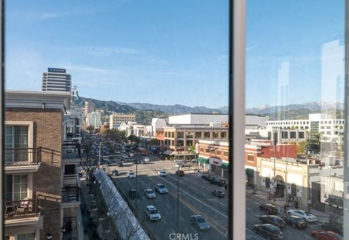 519 Caruso Ave, Glendale CA  91210-1518 exterior