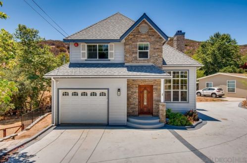 210 Frances Dr, El Cajon, CA 92019-1557