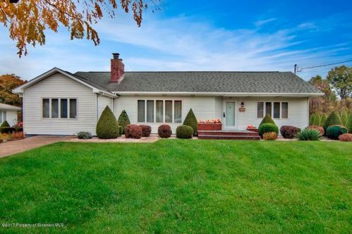 325 Lackawanna Ave, Pittston PA  18641-2012 exterior