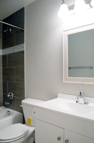 18200 Mexico Pl, Denver CO  80017-5377 exterior
